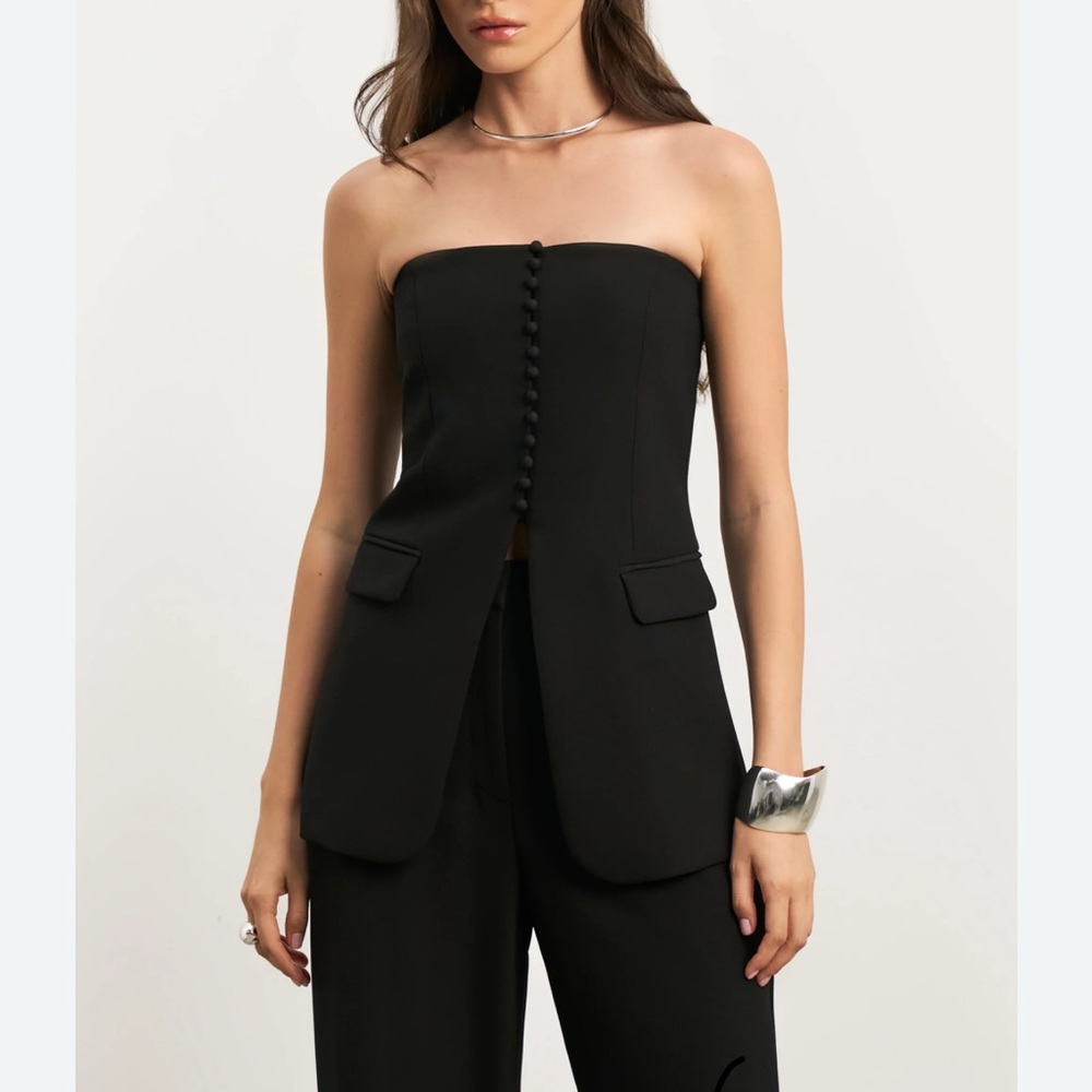 Boa strapless peplum Bodice